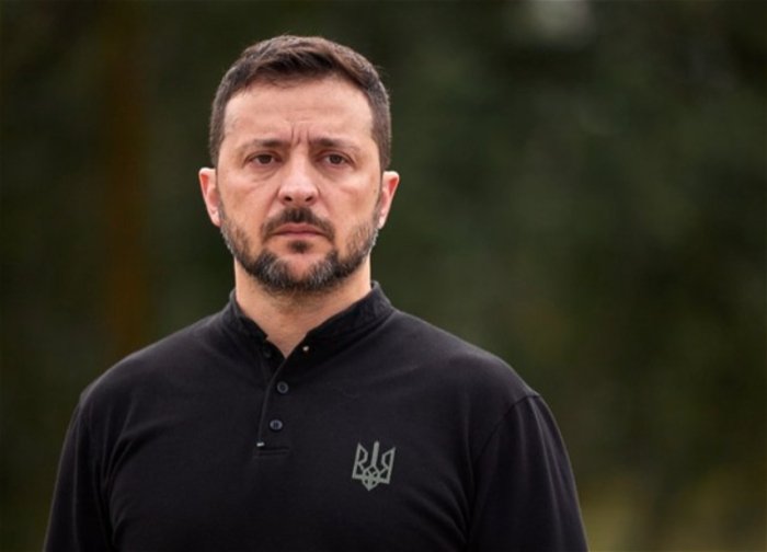 Zelenskiy AQSh bilan kelishuvni ratifikasiya qilmagan deputatlarga vizalarni bekor qilishni talab qildi