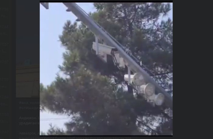 Shaxrixonda "remen"ga oladigan kameralar sindirildi (video)