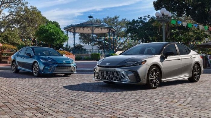 AQShda Toyota Camry 2025 ning sotuvi boshlandi. Narxlar qanday?