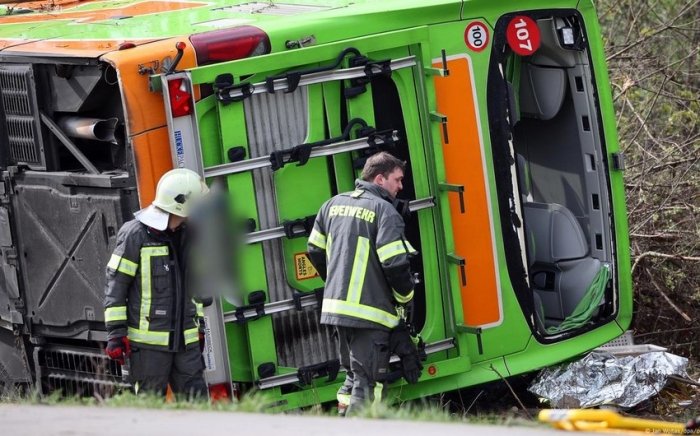 Bavariyada ikki avtobusning to‘qnashuvi oqibatida o‘nlab odamlar jabrlandi