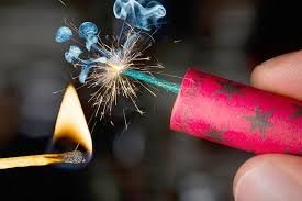 Божхона қўмитаси ушбу йилда 7,25 млн дан ортиқ пиротехника буюмини ушлаб қолди