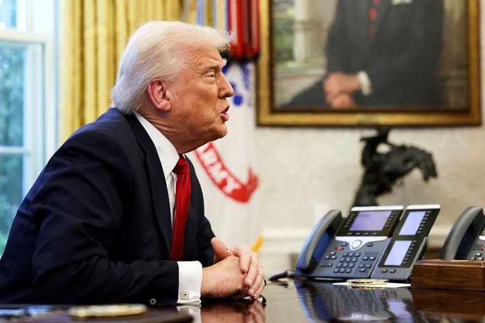 Зеленский ва Трамп суҳбати: АҚШ қуроли эвазига Москва ва Петербургга зарбалар муҳокама қилинди