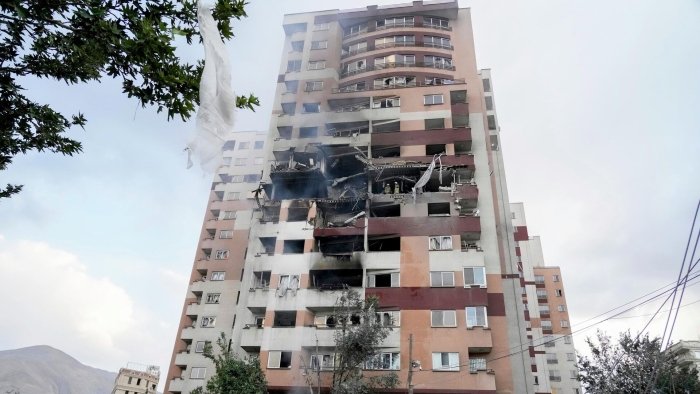"АҚШ Исроил амалиёти Эрондаги ҳукуматни ўзгартиришга қаратилган бўлиши мумкин"