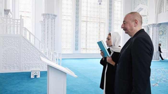 Ilhom Aliyev respublikaning ozod qilingan Zangilon viloyatidagi masjidning ochilishida ishtirok etdi