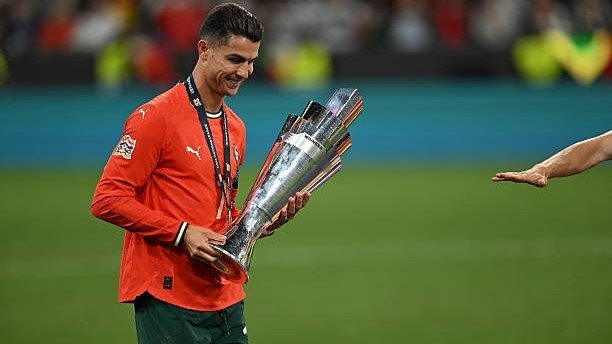 Ronalduning faoliyatidagi sovrinlari soni nechtaga yetganini bilasizmi?