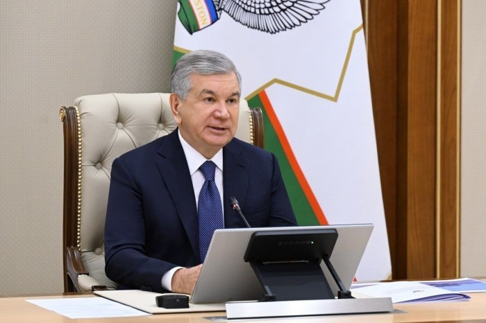 Shavkat Mirziyoyev Andijon viloyatini ijtimoiy-iqtisodiy rivojlantirish bo‘yicha olib borilayotgan ishlar va 2026 yil uchun ustuvor vazifalar yuzasidan yig‘ilish o‘tkazdi