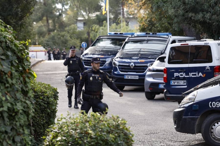 Испания полицияси портловчи моддалар Вальядолиддан юборилган деб ҳисоблайди