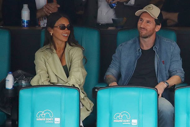 Messining rafiqasi: "Biz ichmaymiz va chekmaymiz"