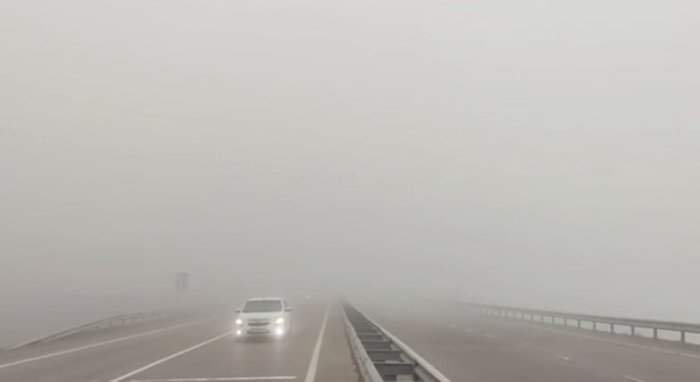 Ayni damda O‘zbekistonni qattiq tuman qoplagan