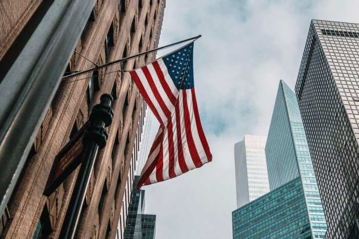 AQSh xorijiy fuqarolarning ijtimoiy tarmoqlarini kirishdan oldin tekshirmoqchi