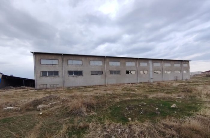 Самарқандда қарздор корхонанинг мулк мажмуаси 14,8 млрд сўмга аукционда сотилди