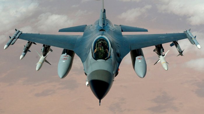 Илк F-16 — илк муаммо: Болгариянинг Америкага ишончи синовда