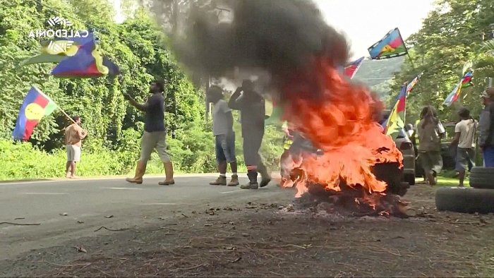 Франция Озарбайжонни бўлгинчиларни қўллаб-қувватлашда айблади.