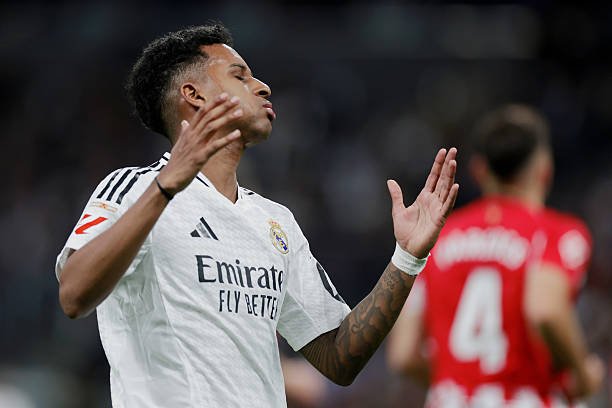 “Manchester Siti” va yana ikki APL klubi “Real” hujumchisiga xaridor