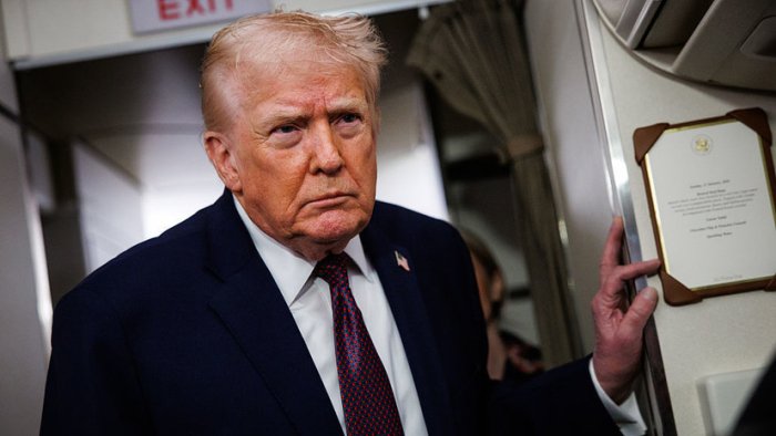 Трамп журналист Саванна Гатрининг онасини ўғирлаганларга ўлим жазоси билан таҳдид қилди