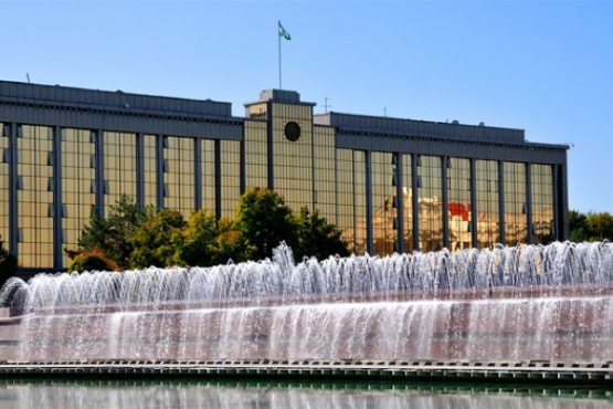 Хорижий диний таълим муассасаларида таълим олиш тўғрисидаги хукумат қарори қабул қилинди