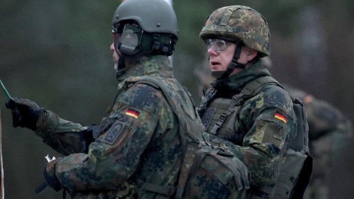 Германия Қуролли кучлари захирадаги ҳарбий хизматчига муҳтожлигини тан олди