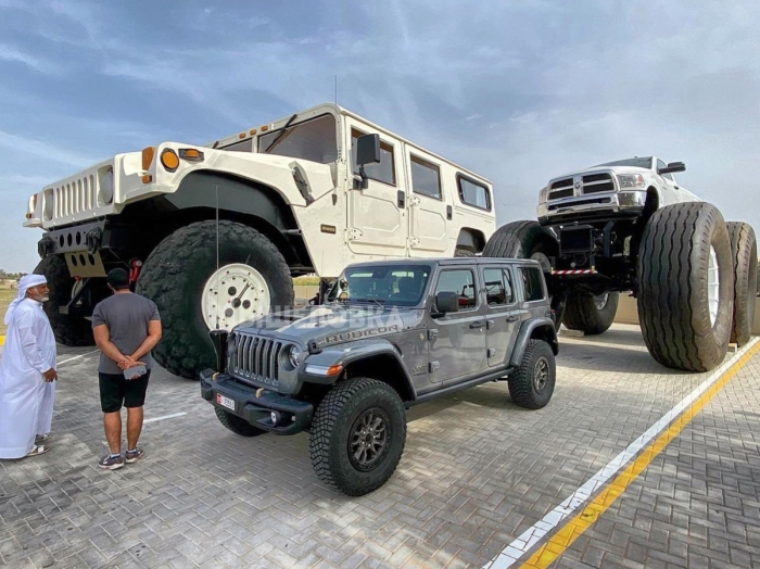 Абу-Даби шайхи ўзига дунёдаги энг катта Hummerni ясатди