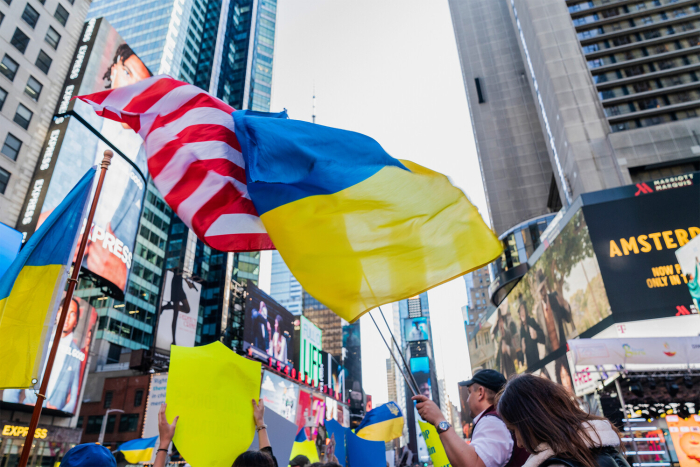 АҚШ Конгресси Украина ва Исроилга ёрдамни бирлаштиришга қарши чиқди