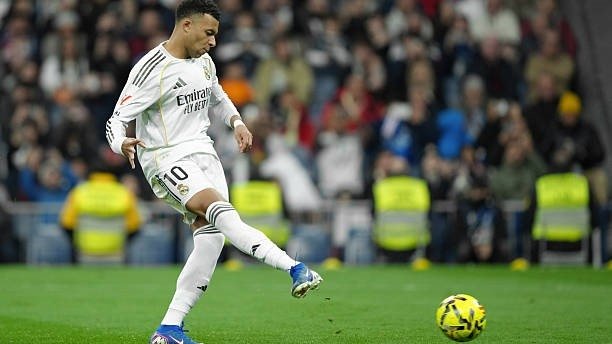 Мбаппе «Реал» сафида бир мавсумда пенальтидан гол уриш бўйича Роналдунинг рекордига яқинлашмоқда