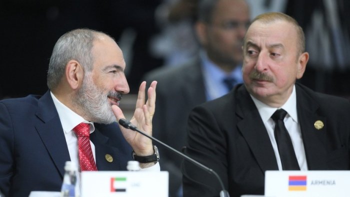 Nikol Pashinyan va Ilhom Aliyev Tiranada uchrashdi (VIDEO)