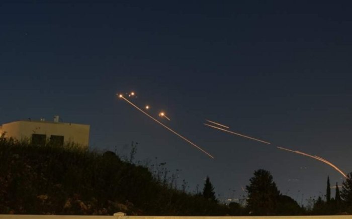 Isroil armiyasi Eron yana raketalar uchirganini ma’lum qildi