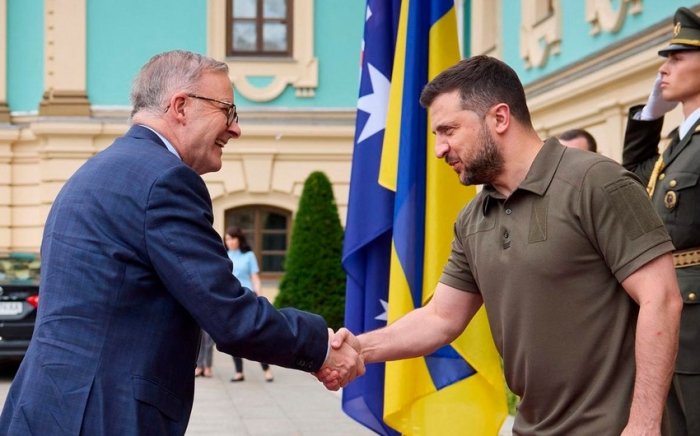 Австралия бош вазири Зеленскийни Украинани доимий қўллаб-қувватлашига ишонтирди