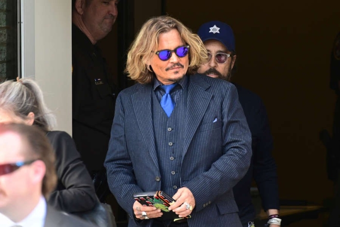 Jonni Depp Vengriyadagi mehmonxonada hushsiz holda topildi