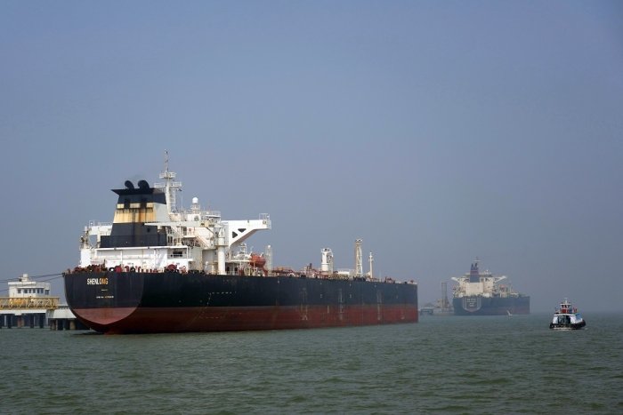 АҚШ Эроннинг Ҳормуз бўғозини назорат қилишини қабул қилиб бўлмайдиган сценарий деб ҳисобламоқда