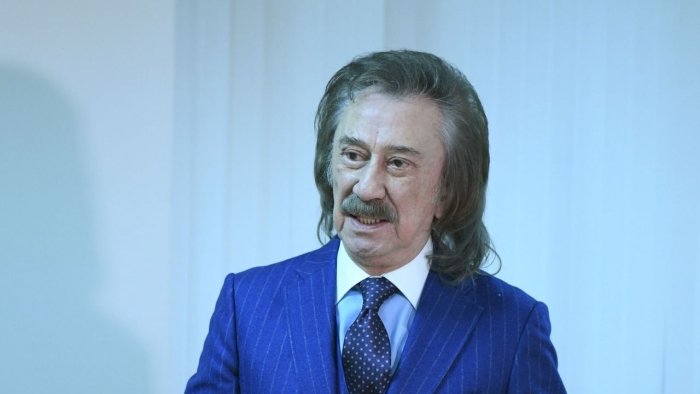 Тошкентдаги 7-сонли мусиқа мактабига Фаррух Зокиров номи берилади