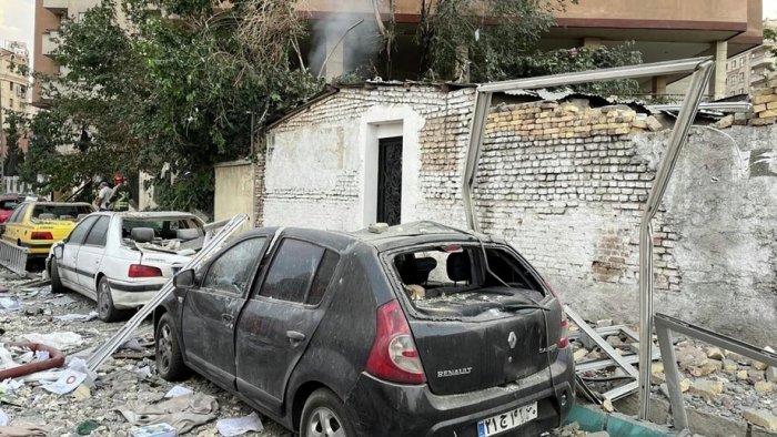 Eron kelishuvga tayyor, Isroil esa yangi hujumga tayyorlanmoqda