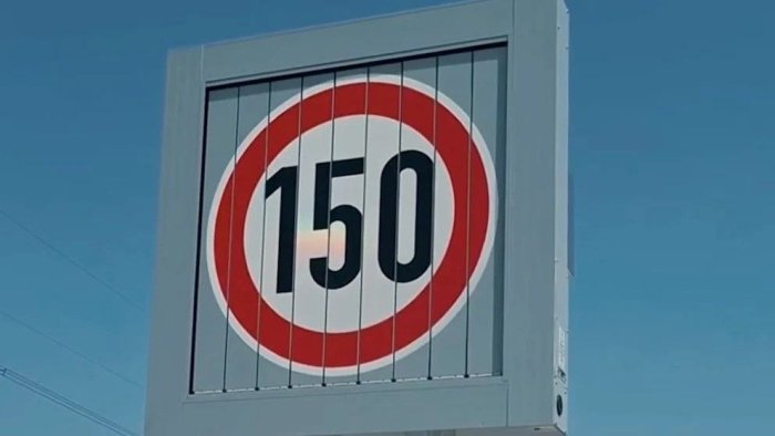 Chexiya YEIda 150 km/soat tezlikka ruxsat berishi mumkin