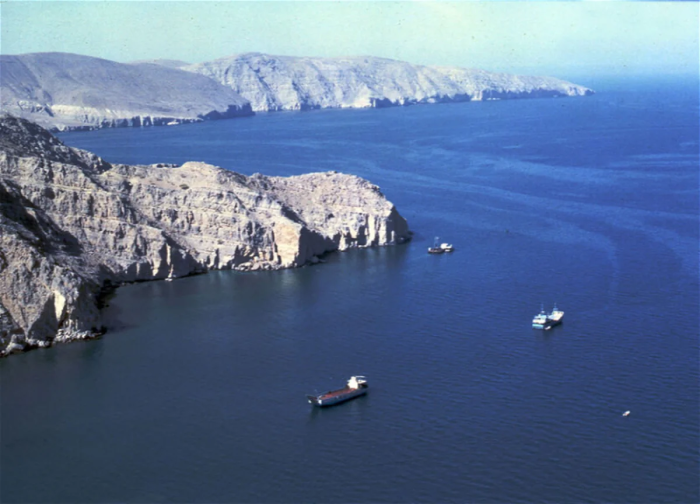 Hormuz bo‘g‘ozi 19 kundan beri yopiq