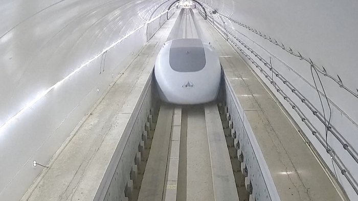 Xitoyda 1000 km/soat loyihaviy tezlikka ega maglev poyezdini sinovdan o‘tkazishning birinchi bosqichi yakunlandi