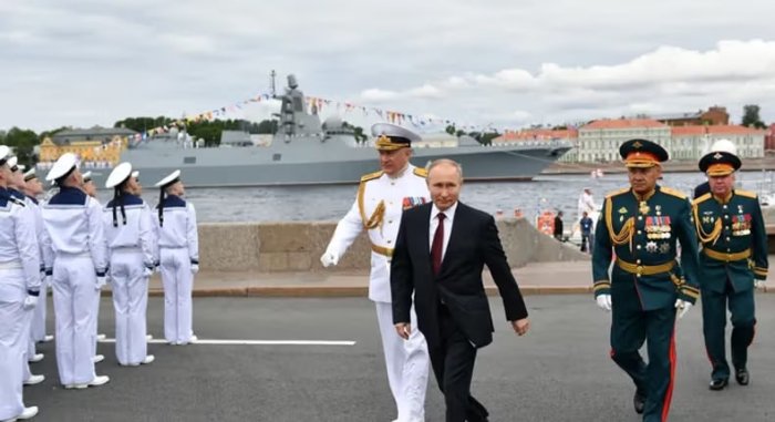 Россия АҚШ ва Хитой қаторига қўшилиб, Африкадаги биринчи ҳарбий-денгиз базаси учун жой белгилади