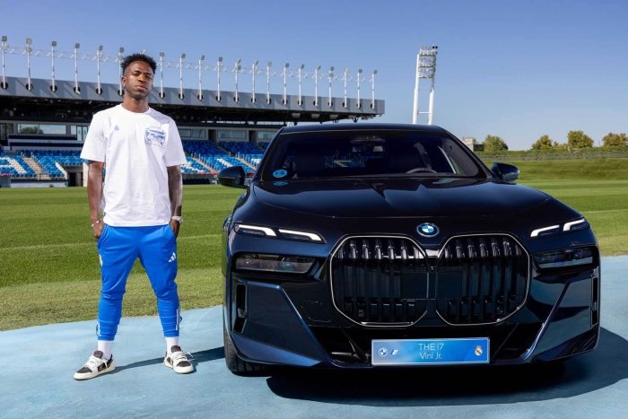 "Real" futbolchilariga BMW avtomobillari sovg‘a qilindi. Kim qaysi modellarni tanladi?