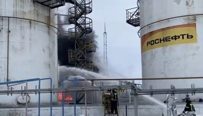 Россия нефт экспорти қувватларининг 40 фоизи тўхтаб қолди