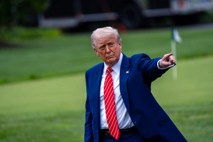 Трамп Россия ва Украина ўртасидаги сулҳни узайтириш имкониятини кўриб чиқмоқда