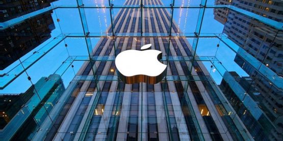 АҚШда аёлларга камроқ маош тўлагани учун Apple компанияси судга берилди