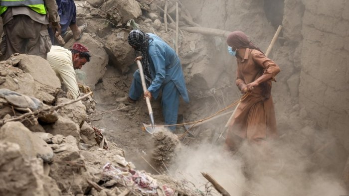 DW: Afg‘onistonda sodir bo‘lgan zilzila oqibatida halok bo‘lganlar soni 2200 dan oshdi 