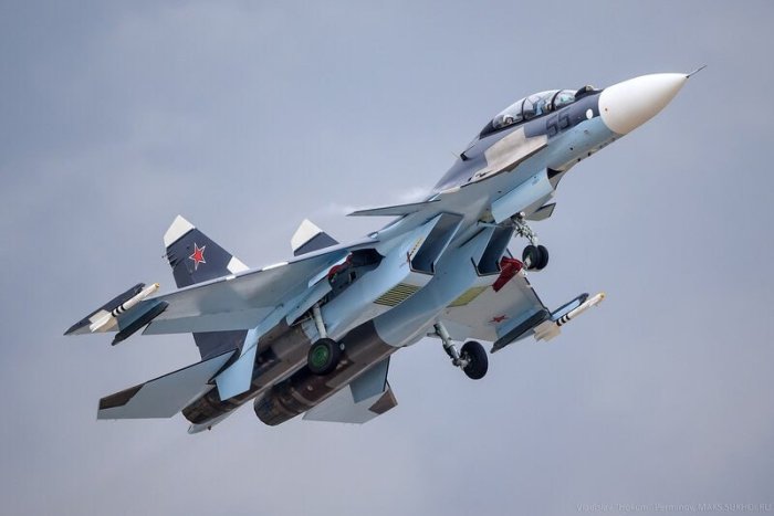 Kareliyada Su-30 qiruvchi samolyoti halokatga uchradi