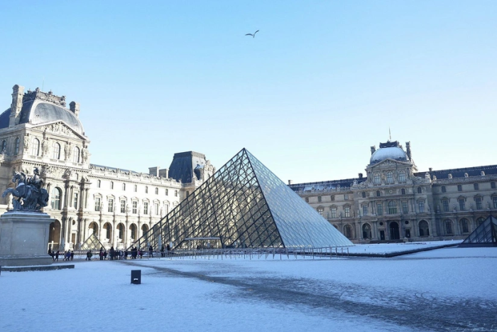 Лувр музейи иш ташлаш туфайли тўртинчи марта ташриф буюрувчилар учун ёпилди