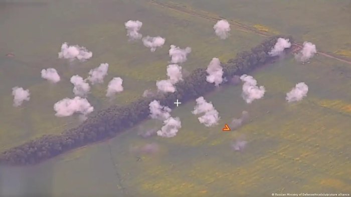 Zelenskiy: "Rossiya bir kunda 850 dan ortiq dron hujumlarini amalga oshirdi"