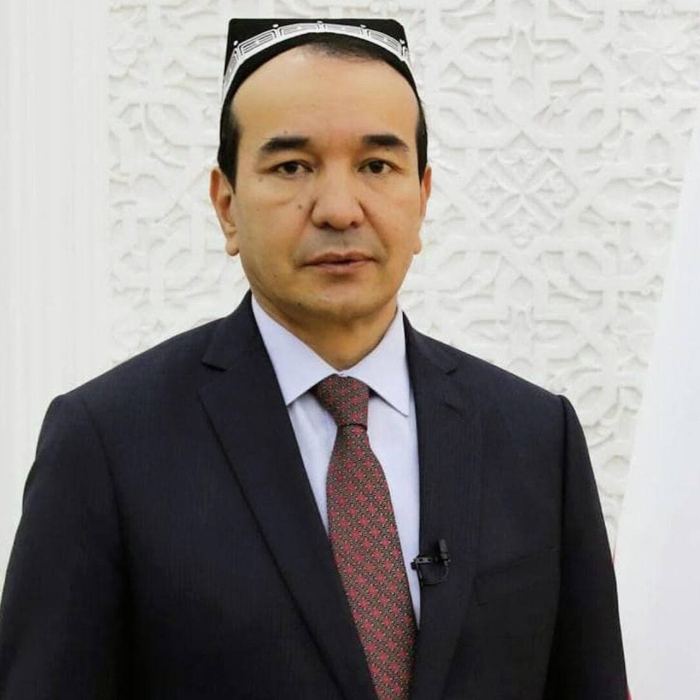 Madaniyat vaziri Ozodbek Nazarbekov qizini 17 yoshda turmushga bergani aytilmoqda