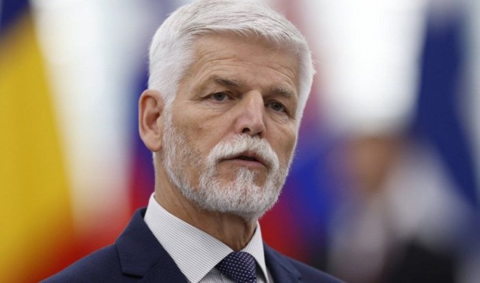 Чехия президенти Путиннинг ғалабаси Ғарбга таҳдид солишини айтди