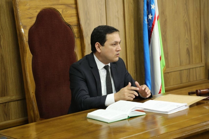 Diplomatiya universitetida sudyalar “Yoshlar jinoyatchilikka qarshi” mavzusida davra suhbati o‘tkazdi