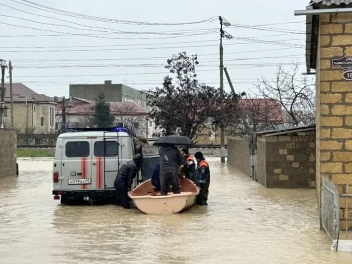 Dog‘istonda 120 ga yaqin turar-joy binosi suv ostida qolmoqda