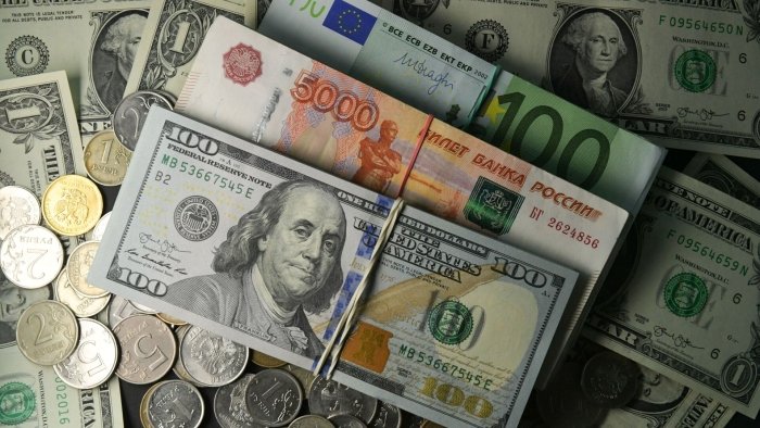 Dollar – 53 so‘m, yevro – 100 so‘mga pasaydi: Yangilangan kurslar bilan tanishing