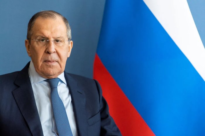 Лавров нега КХДРга бормоқда?