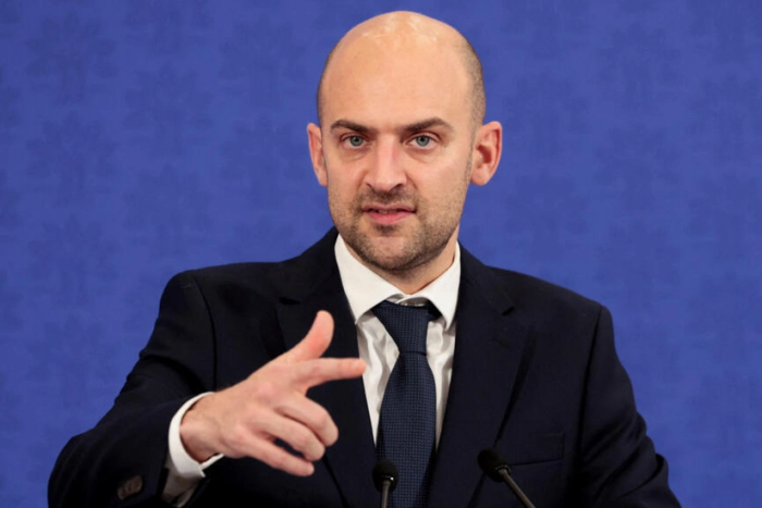 Франция ташқи ишлар вазири: "Гренландия сотиладиган буюм эмас"